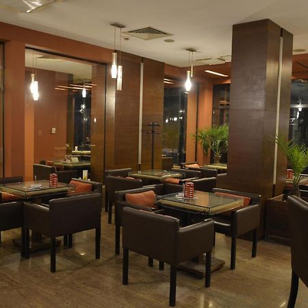 לובץ' Hotel Presidivm Palace מראה חיצוני תמונה