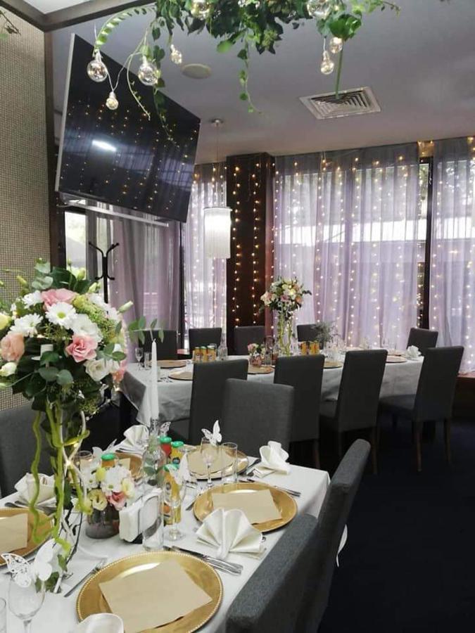 לובץ' Hotel Presidivm Palace מראה חיצוני תמונה