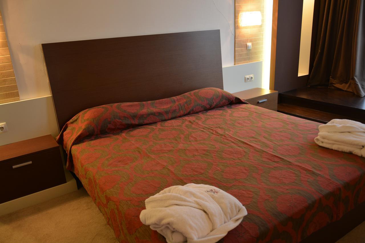 לובץ' Hotel Presidivm Palace מראה חיצוני תמונה
