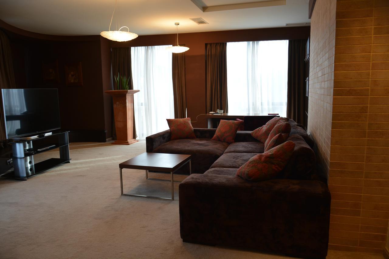 לובץ' Hotel Presidivm Palace מראה חיצוני תמונה