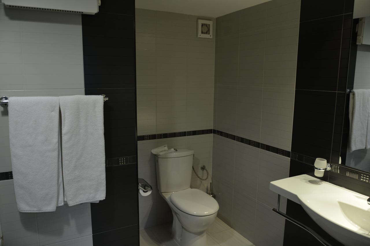 לובץ' Hotel Presidivm Palace מראה חיצוני תמונה